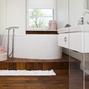 Łazienka z wanną i prysznicem - styl nowoczesny